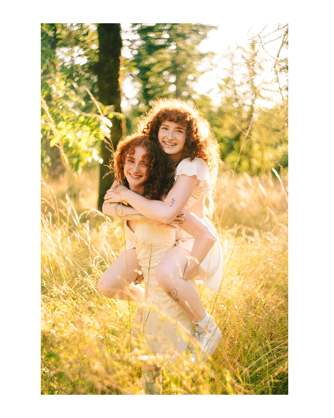 Emotive Creative Portraits of Twin Sisters at Golden Hour — photograph 11 of 20